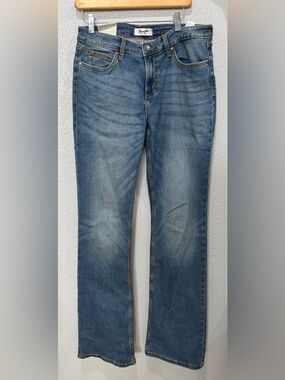 Women’s Wrangler Retro Mae mid-rise, boot-cut KM wash jeans Size 31/11x36 New